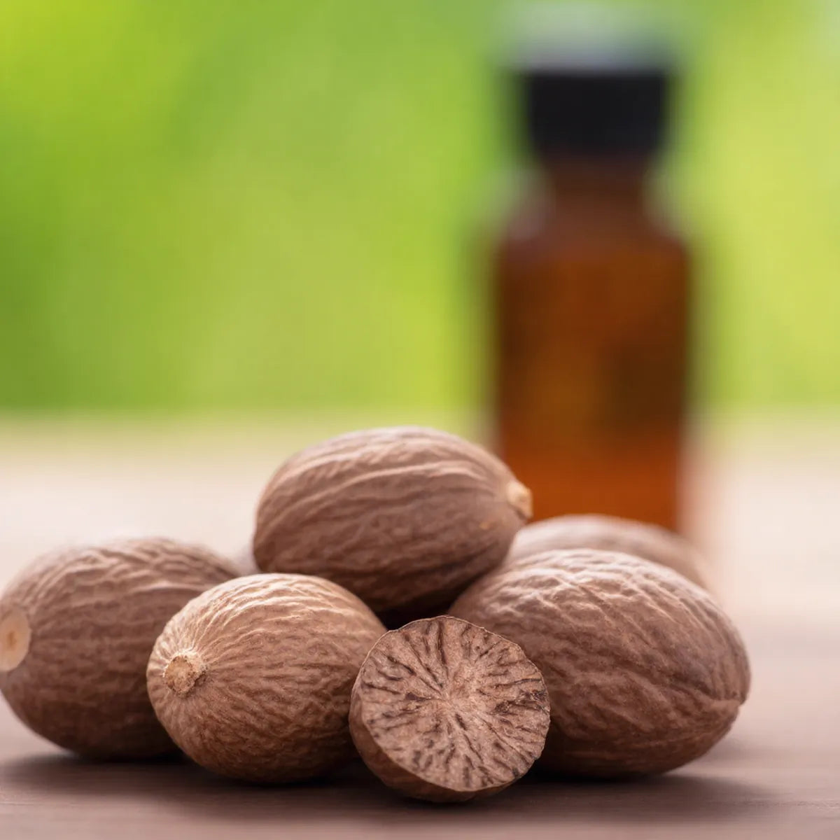 pure nutmeg essential oil